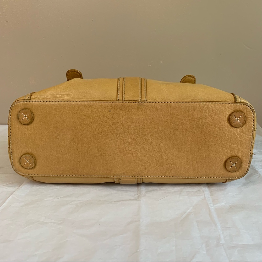 Vintage Fossil Leather Shoulder Bag | Tan with Silvertone Hardware - Picture 7 of 16